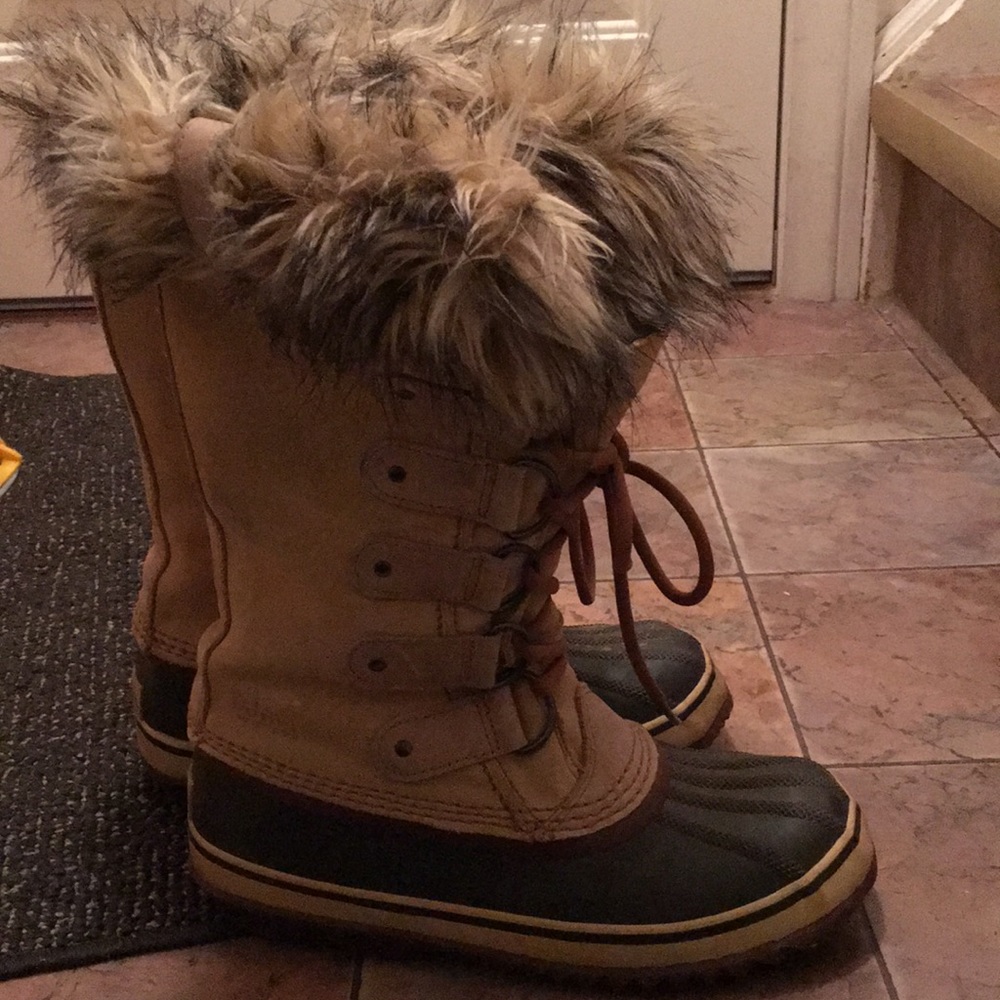 Sorel Joan of Arc boots